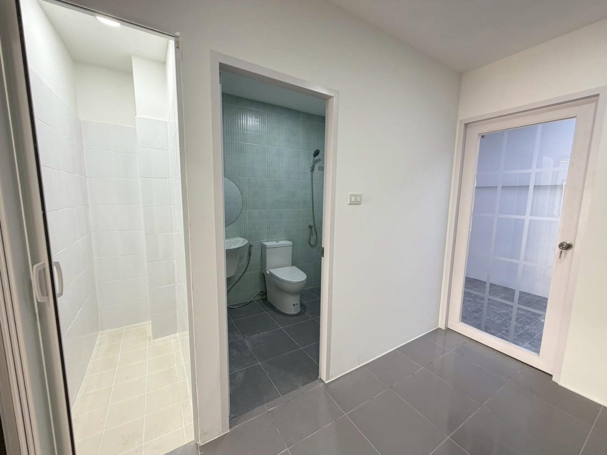 รูป 🏡✨ ขายทาวน์โฮม 2 ชั้น ย่านวัชรพล | ทำเลดี หลังตลาดถนอมมิตร ใกล้ทางด่วน ✨🏡 - รูปที่ 13/18
