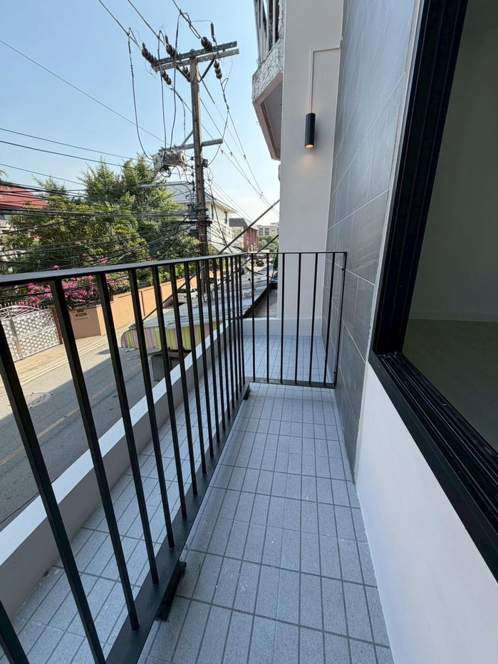รูป 🏢✨ ขายอาคารพาณิชย์ 3 ชั้น ย่านสนามบินน้ำ | ทำเลดี ใกล้ศูนย์ราชการ และแหล่งชุมชน ✨🏢 - รูปที่ 8/21