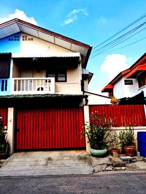 บ้านแฝด กระทุ่มแบน สมุทรสาคร : บ้านแฝด 2 ชั้น 39.5 ตรว. หมู่บ้านคู่ขวัญหรรษา ซอย เพชรเกษม 81