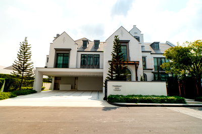 บ้านเดี่ยว กรุงเทพมหานคร : Nantawan Pool Villa Rama 9 – New Krungthep Kreetha 5 bedrooms, for sale