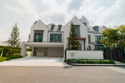 Nantawan Pool Villa Rama 9 – New Krungthep Kreetha 5 bedrooms, for sale