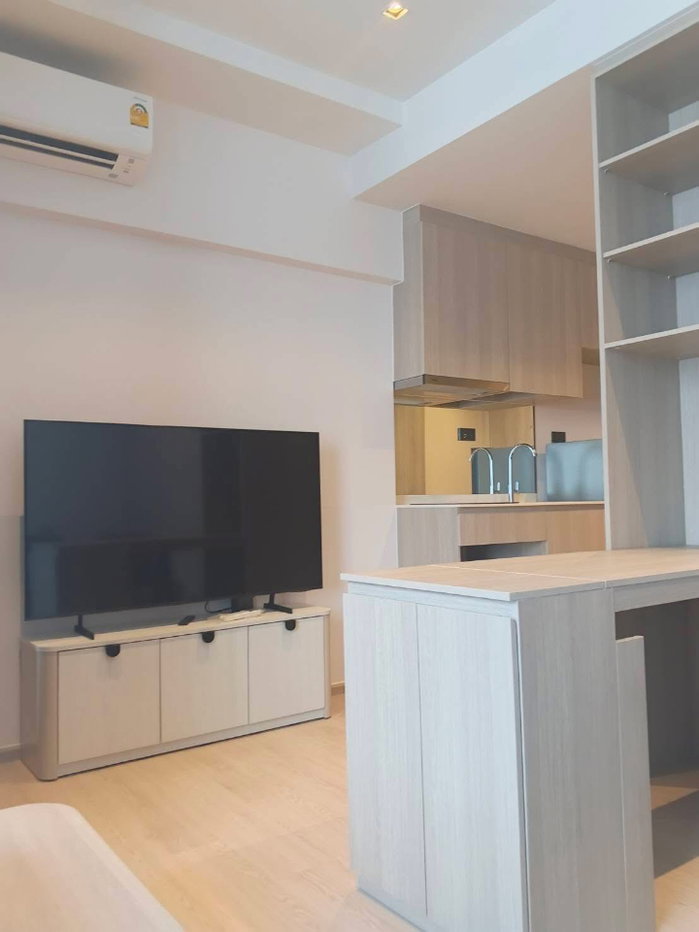 picture Reference Sathorn - Wongwianyai  - 3/7