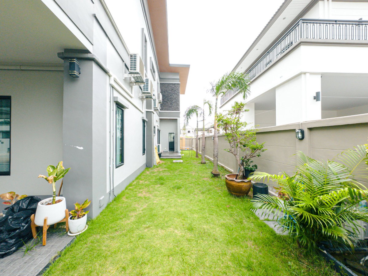 รูป ขายบ้านใหม่ไซส์ใหญ่ ฟีลคฤหาสน์ เพชรเกษม 81 - รูปที่ 22/24