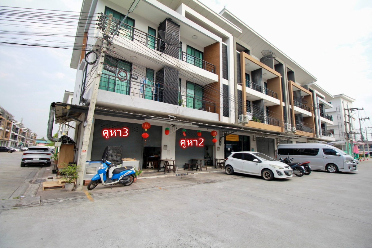 รูป ขายอาคารพาณิชย์ 3 ชั้น พร้อมผู้เช่า โครงการ DComplex(ดี คอมเพล็กซ์) ปิ่นทอง1 ศรีราชา ชลบุรี ใกล้นิคมฯ 600 ม  - รูปที่ 1/9