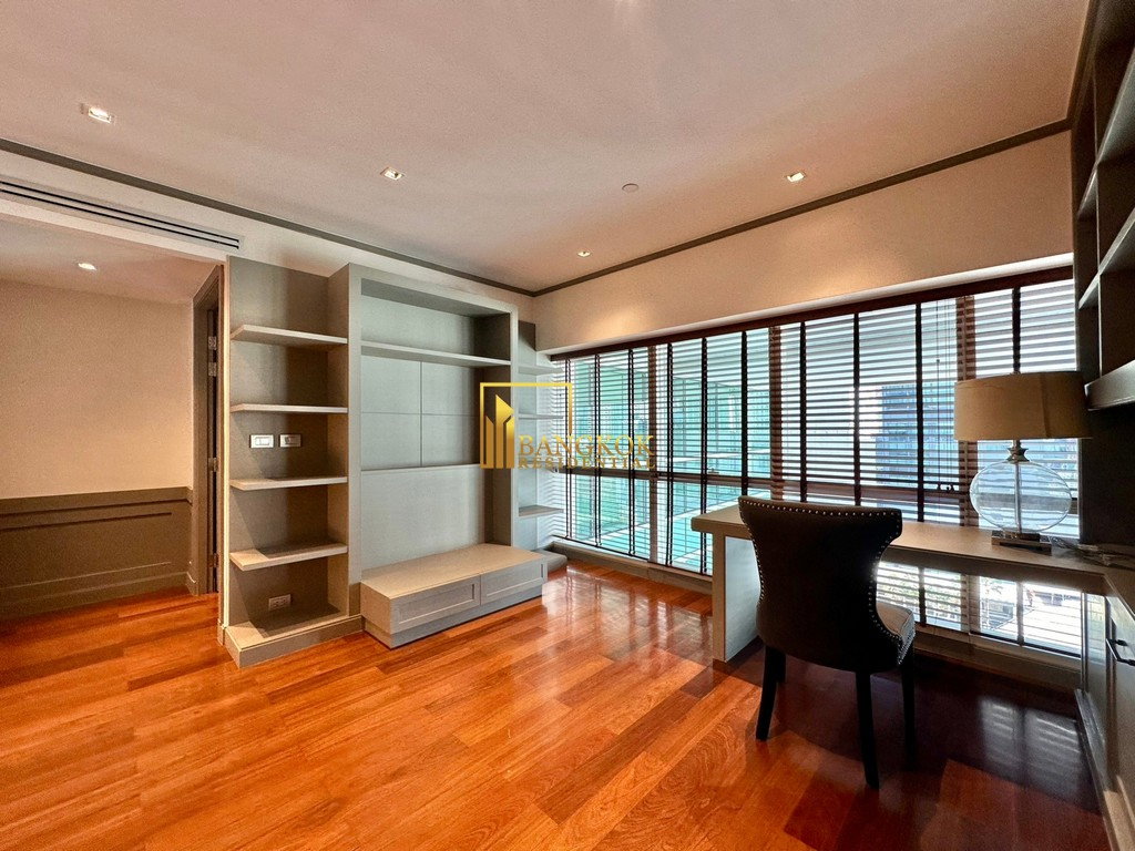 รูป Le Raffine 31 | Superb 3 Bedroom Duplex Condo With Pool - BR11143CD - รูปที่ 18/60