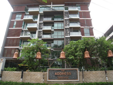ให้เช่าคอนโดโลว์ไรส์ the Address sukhumvit 61 (S03-2265)