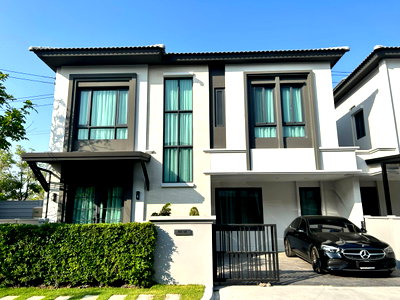 บ้านแฝดให้เช่า : ปล่อยเช่าบ้านแฝด โครงการ แกรนด์พลีโน่ สุขุมวิทบางนา