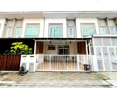 Townhouses for sale Pracha Uthit Road : For Sale Townhouse/Townhome  , Q District Suksawat 76 , Bang Chak , Phra Pradaeng , Samut Prakarn , CX-148695 ✅ Live chat with us ADD LINE @connexproperty ✅