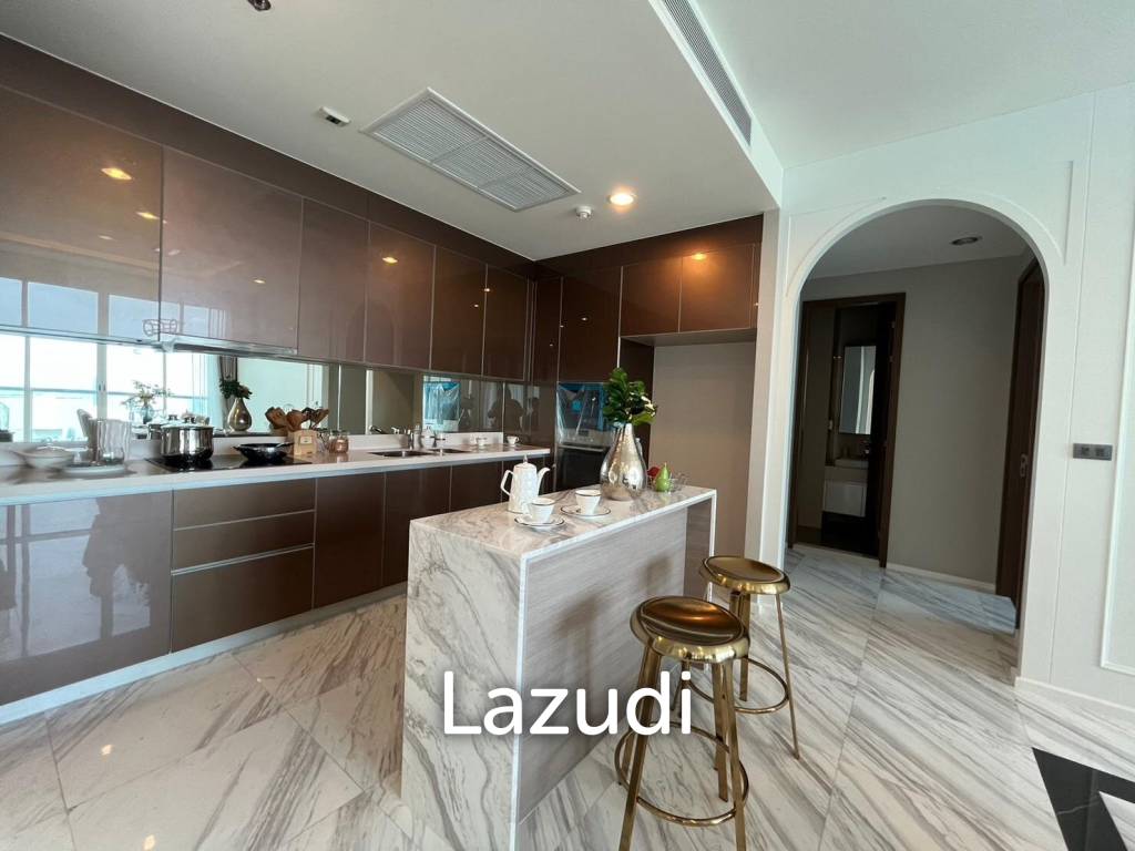 รูป Luxurious 3-Bed Condo at Menam Residences, Bangkok - รูปที่ 2/16