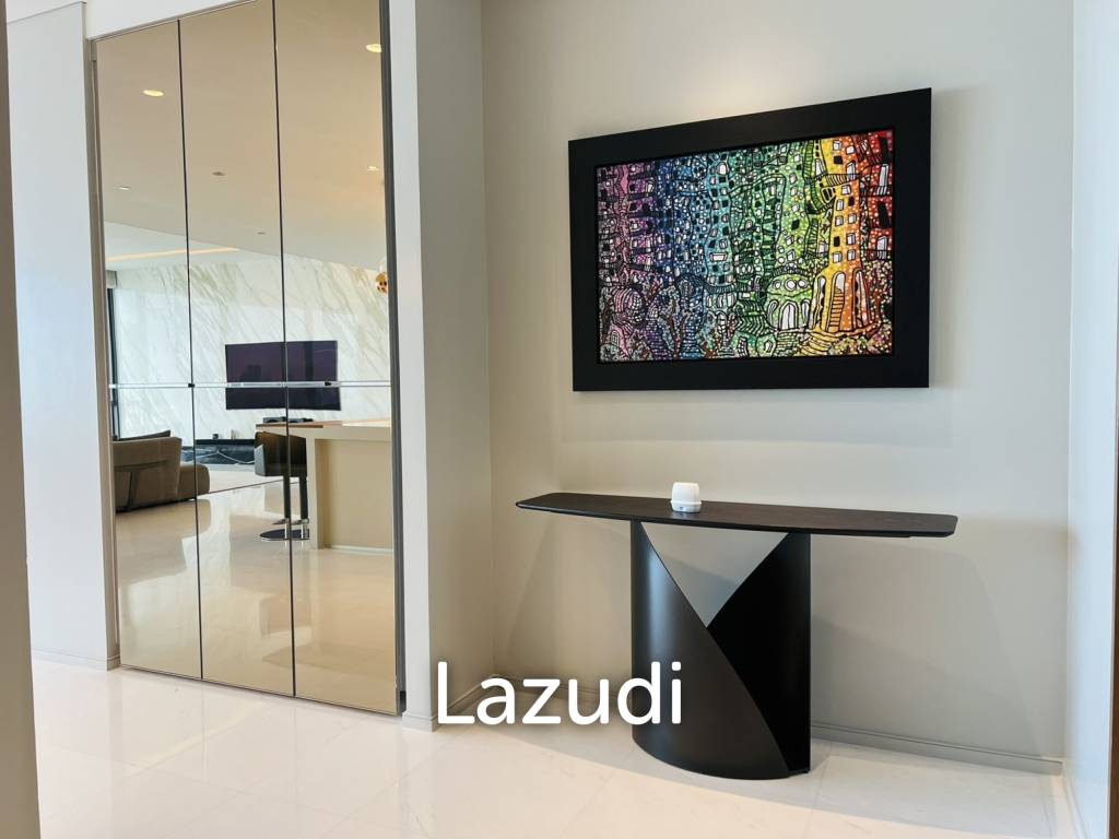 รูป Spacious 4-Bedroom Condo with Panoramic City Views for Sale in Lumpini - รูปที่ 4/17