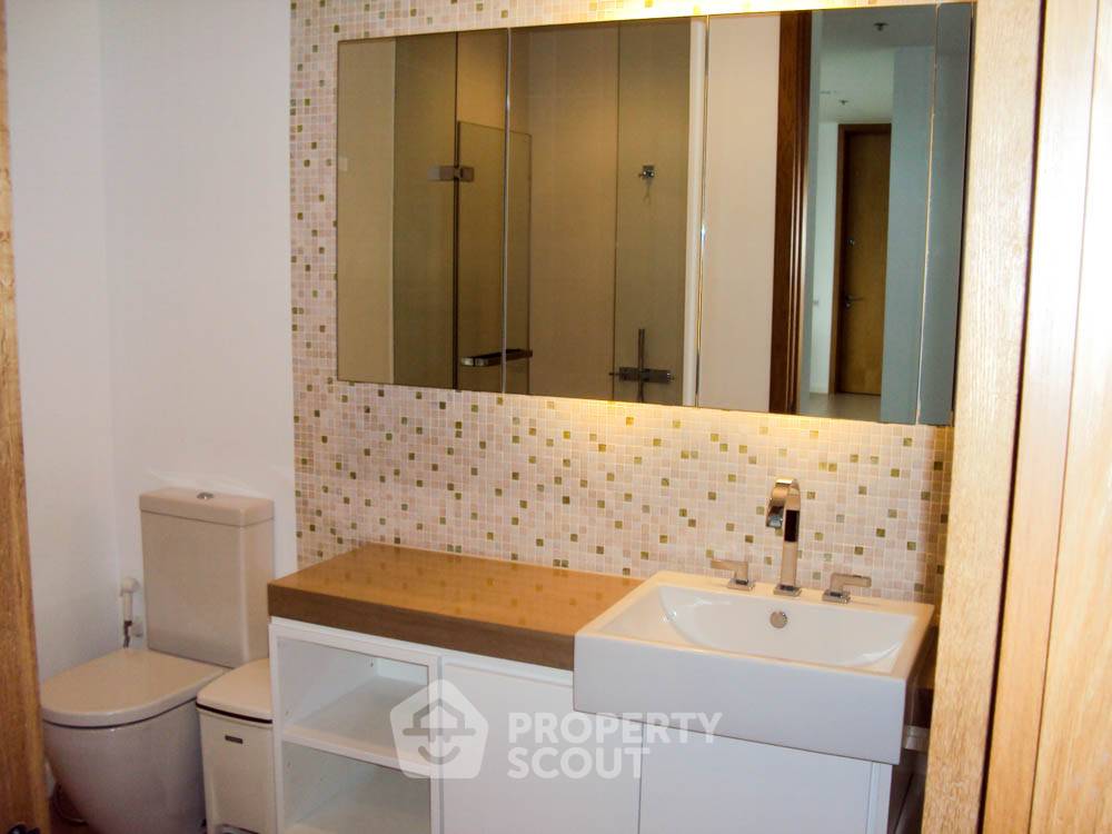 picture High-Floor 3-BR 177 Sqm Duplex Condo For Rent, Phratamnak near Beach (ID 995605) - 8/34