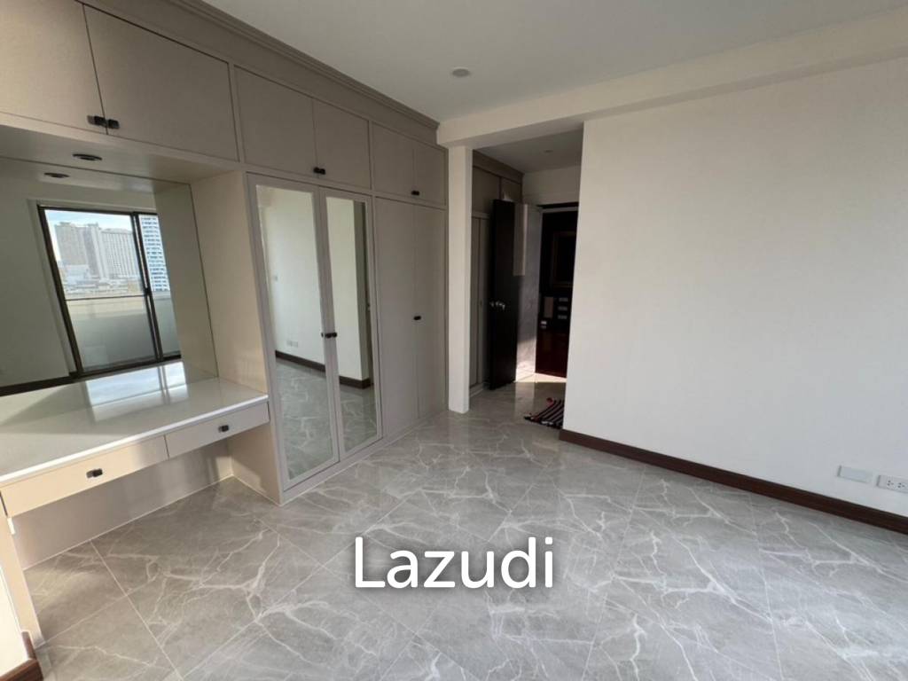 รูป 3 Bed 3 Bath 198 SQ.M Riverside Villa Condominium 1 - รูปที่ 8/25
