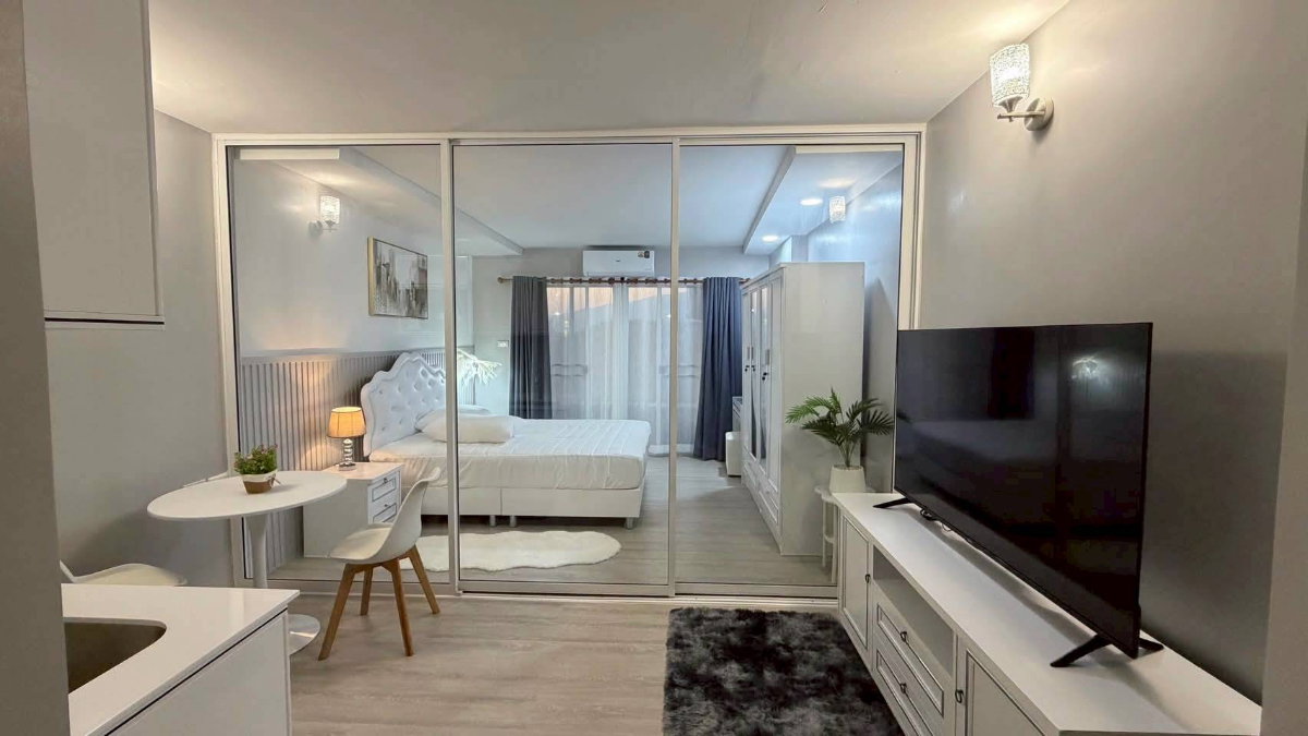 รูป คอนโดรีโนเวท Hillside 8 (พายัพ)  💸ราคาเพียง 1,590,000 บาท 📑ค่าโอนคนละครึ่ง - รูปที่ 2/6