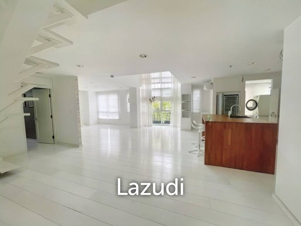 รูป Serene Place Sukhumvit24 - BTS Phrom Phong - Duplex - รูปที่ 3/15