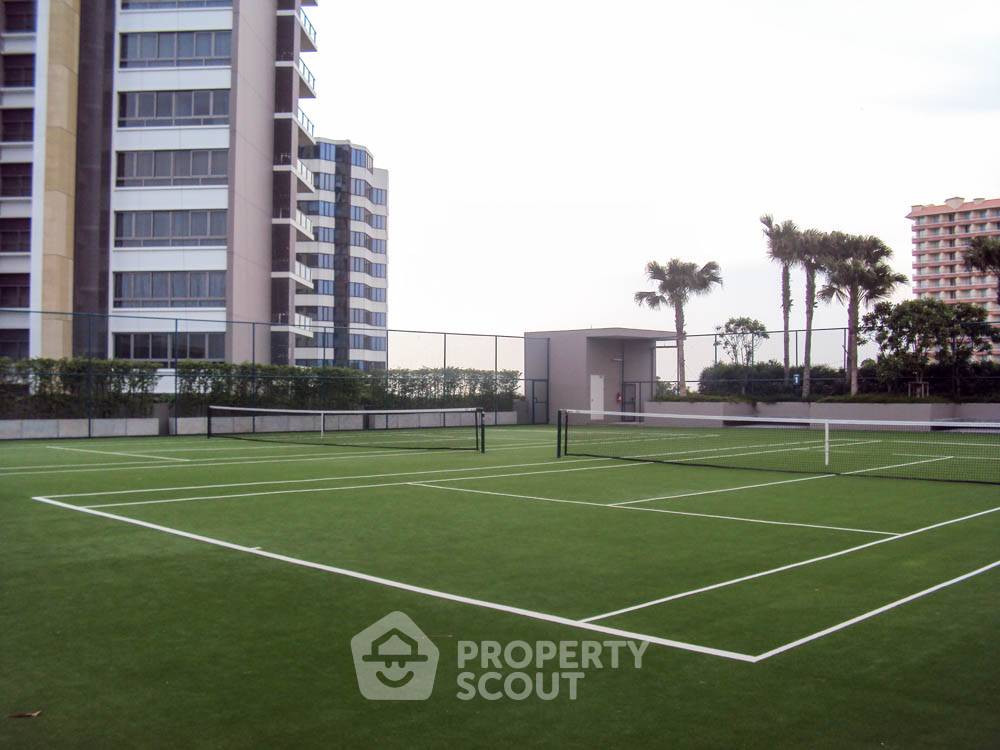 picture High-Floor 3-BR 177 Sqm Duplex Condo For Rent, Phratamnak near Beach (ID 995605) - 34/34