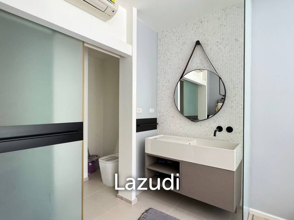 รูป WAN VAYLA CONDO: Luxurious 2-Bed Beachfront Condo - รูปที่ 12/19