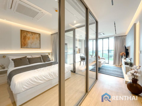 สำหรับ ขาย คอนโด 1 ห้องนอน ที่ The Aqua
