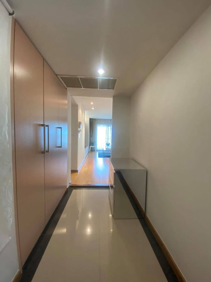 picture Residence                          52  - 7/9