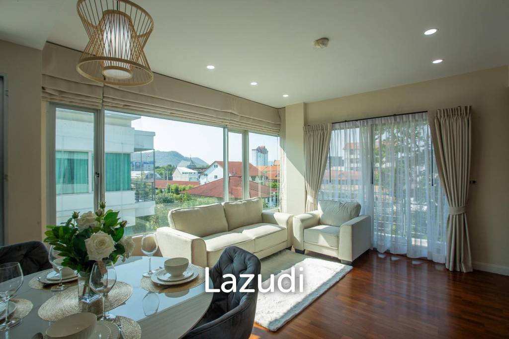 รูป BAAN SAN DAO : 2 bed great new renovated condo - รูปที่ 2/31