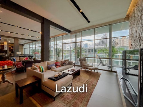 Exclusive 4-Bedroom Penthouse with Panoramic City Views in Phra Khanong