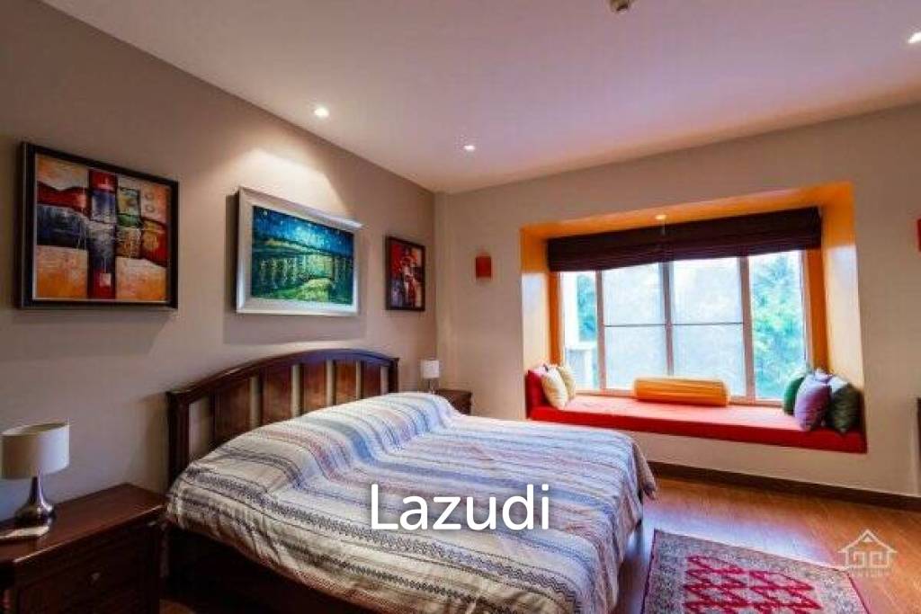 picture BLUE LAGOON : Immaculately presented 2nd floor 2 bed condo overlooking large swimming pool lagoon. - 16/52