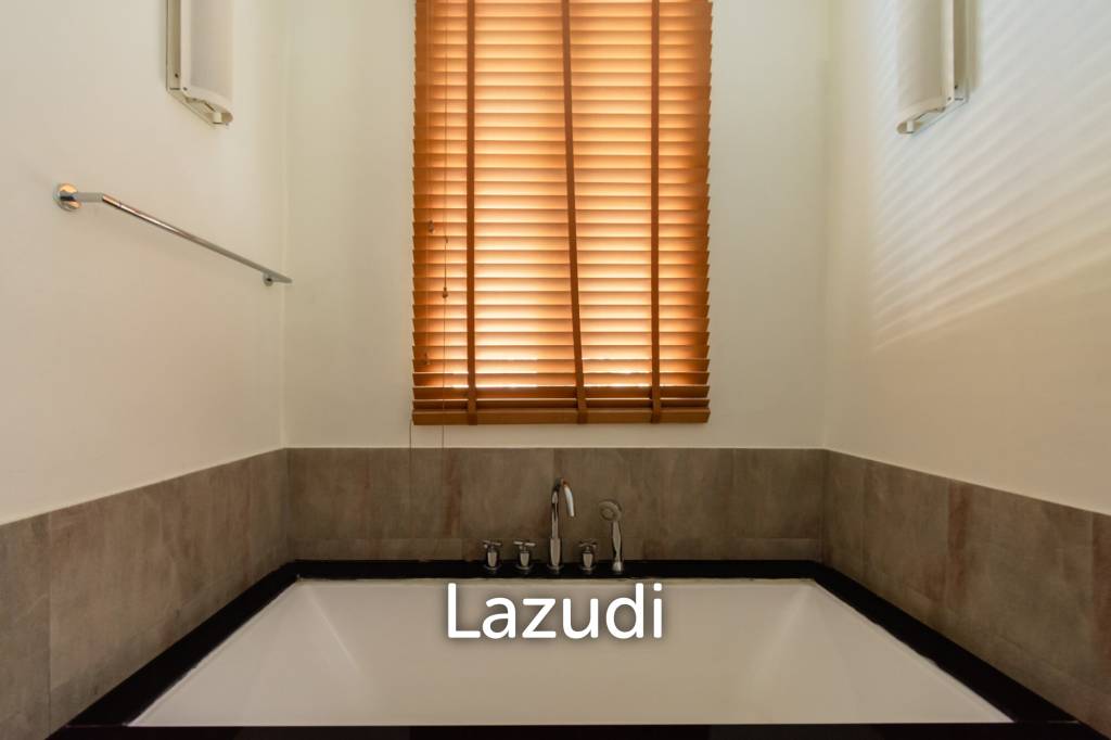 รูป BLUE LAGOON :  2 Bed Pool Access Condo - รูปที่ 14/17