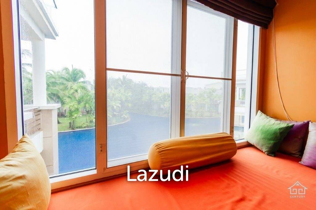 picture BLUE LAGOON : Immaculately presented 2nd floor 2 bed condo overlooking large swimming pool lagoon. - 35/52