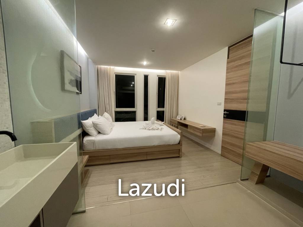 รูป WAN VAYLA : Luxurious 2 Bed Condo with Pool Access - รูปที่ 8/14