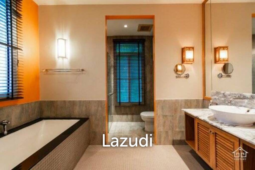 picture BLUE LAGOON : Immaculately presented 2nd floor 2 bed condo overlooking large swimming pool lagoon. - 24/52