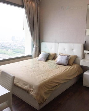 For rent, Q Asoke, 1 bedroom, 35th floor, near MRT Phetchaburi.