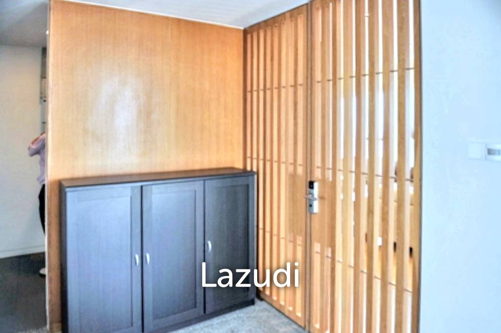 picture 3 Bed 5 Bath  194 SQM. The Met Condominium - 20/20