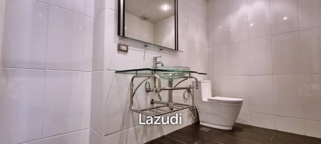 picture 3 Beds 1 Bath 106 SQ.M. La Royale Condo - 14/16
