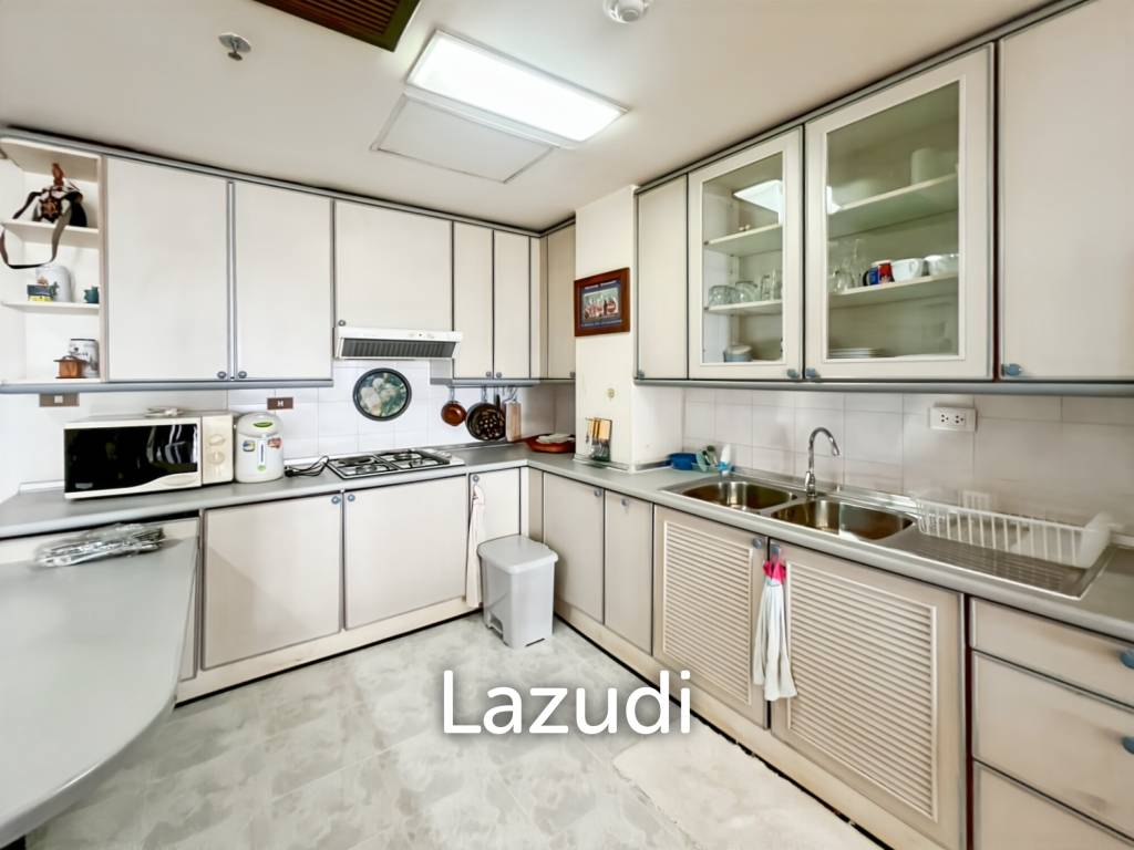 picture Stunning Ocean View 2-Bed Condo 144 Sqm in Regent Villa Condo - 12/33