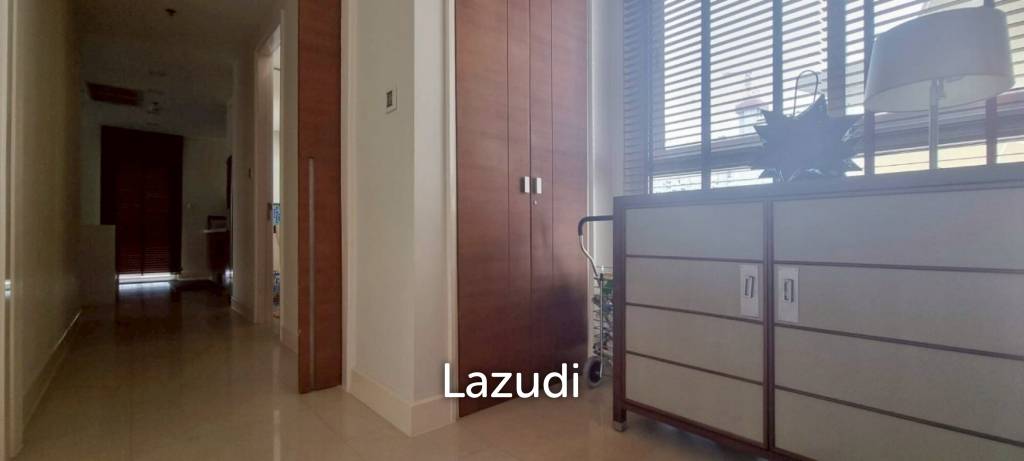 รูป 1 bedroom 1 bathroom Condo 157 Sq.m. at The Cove Pattaya - รูปที่ 6/30