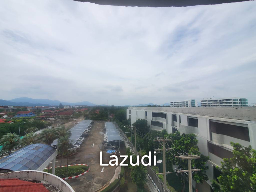 picture Large 1 bed condo - Direct Beach access and Mountain View - 15/16