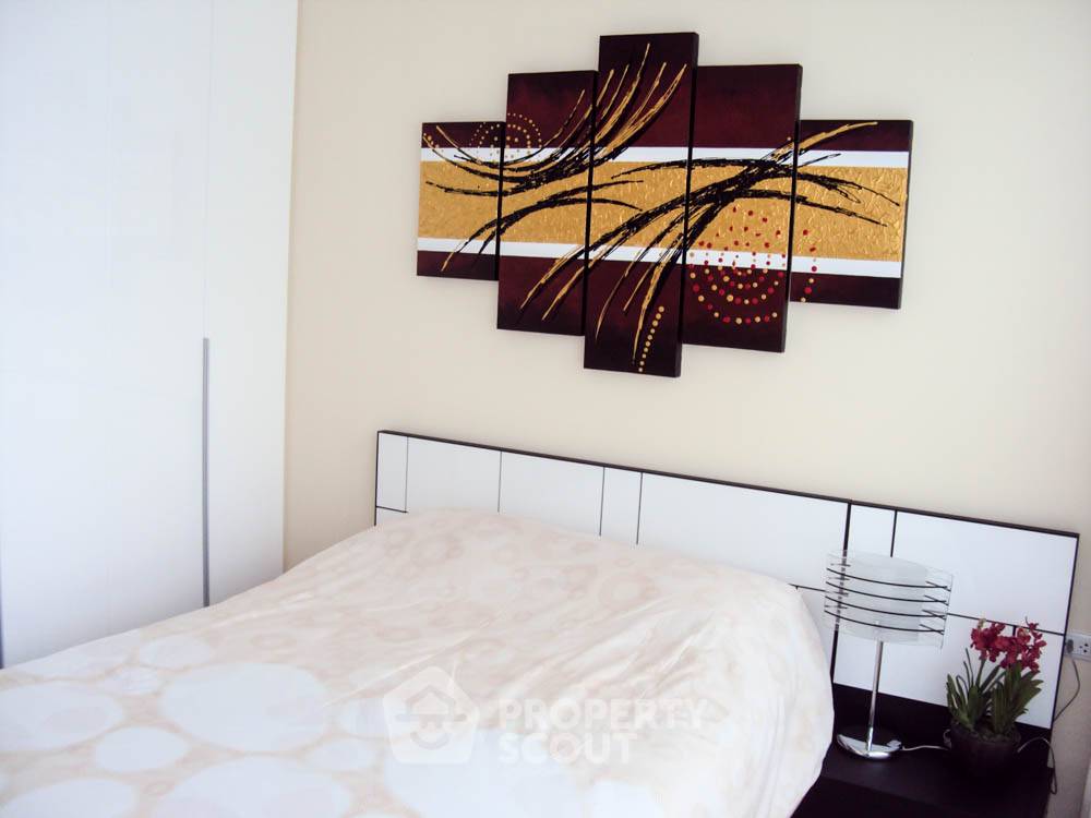 picture High-Floor 3-BR 177 Sqm Duplex Condo For Rent, Phratamnak near Beach (ID 995605) - 11/34