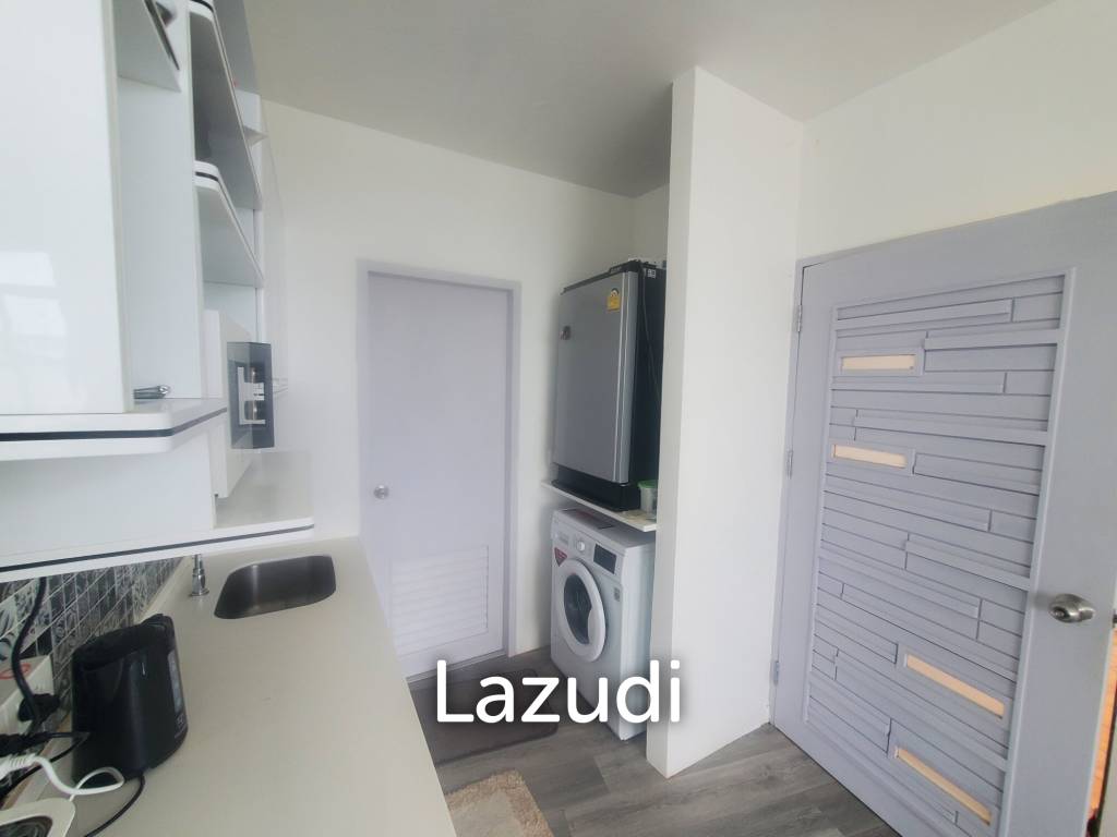 picture Large 1 bed condo - Direct Beach access and Mountain View - 9/16