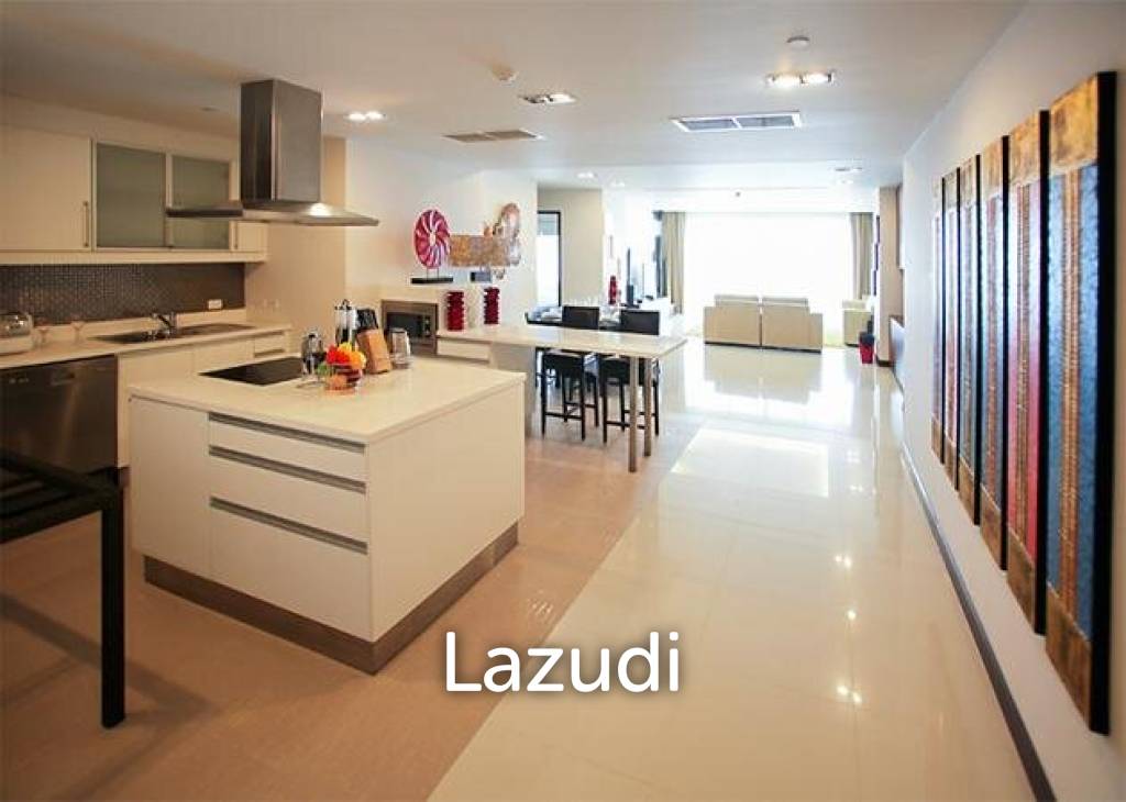 picture Large Beach Front Pattaya Condo for Sale - 4/15