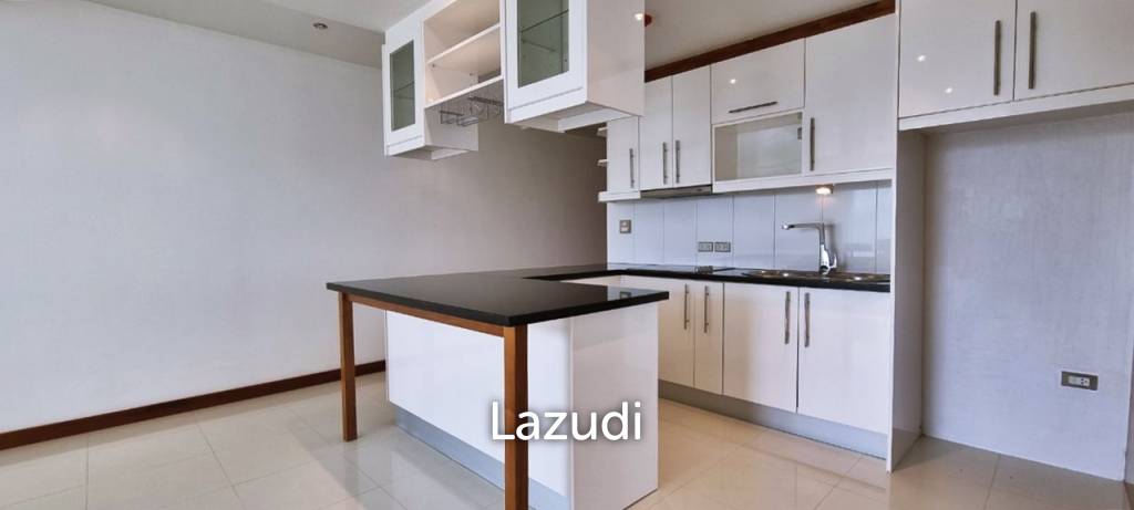 picture 3 Beds 1 Bath 106 SQ.M. La Royale Condo - 4/16