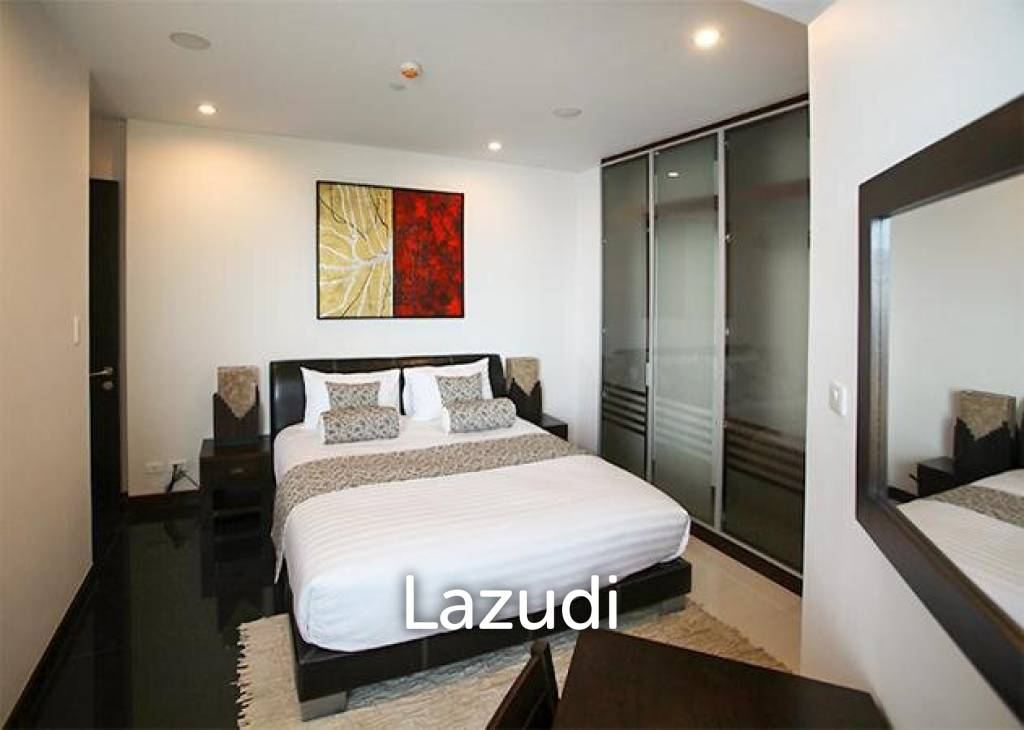 picture Large Beach Front Pattaya Condo for Sale - 11/15