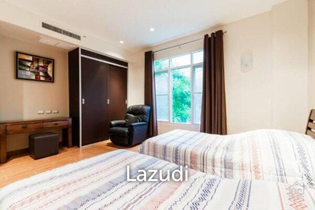 picture BLUE LAGOON : Immaculately presented 2nd floor 2 bed condo overlooking large swimming pool lagoon. - 28/52