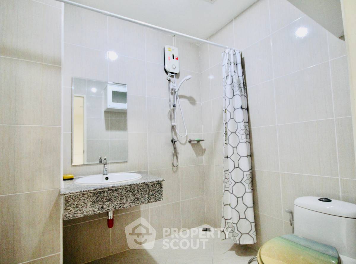 รูป ขายคอนโด 2 ห้องนอน 112 ตารางเมตร Bang Saray Lake and Resort Condominiums (ID 2068910) - รูปที่ 8/10