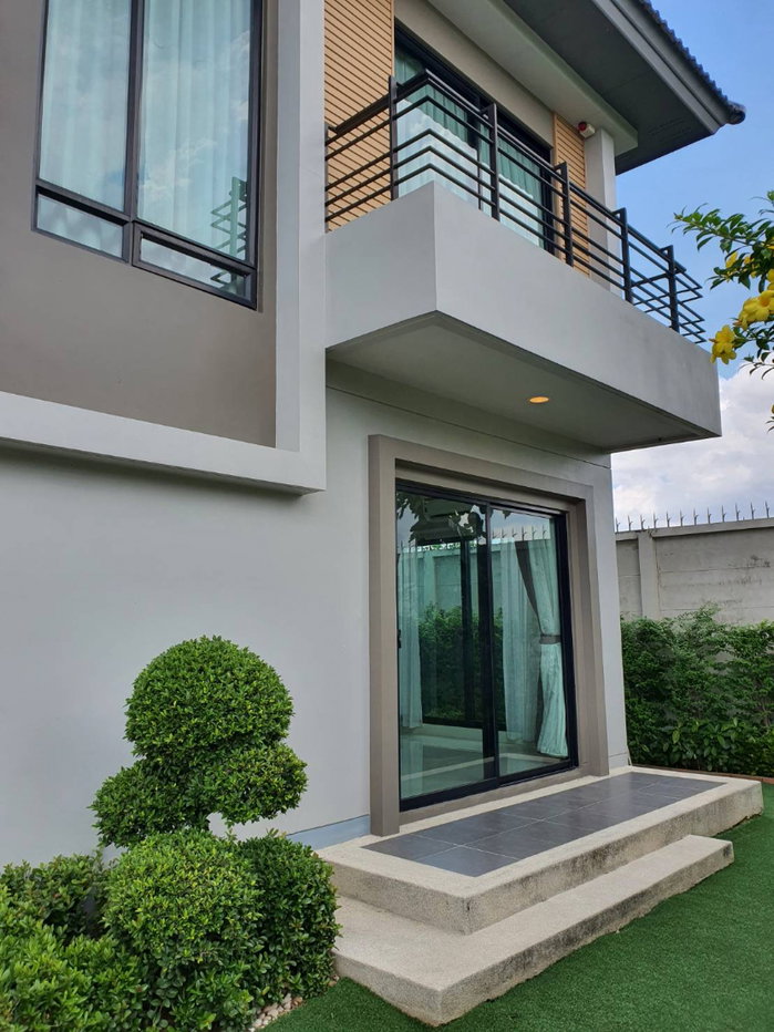 รูป ให้เช่าบ้านเดี่ยว ไลฟ์ บางกอก บูเลอวาร์ด รามอินทรา 65 (53 ตร.ว.) 4 นอน 3 น้ำ แปลงหน้าสวน พร้อมอยู่ - รูปที่ 18/56