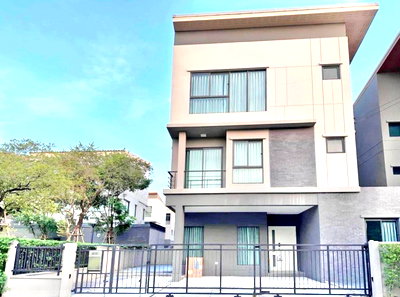 ทาวน์โฮมให้เช่า : ให้เช่าบ้านกลางเมือง รามอินทรา 83 สเตชั่น (Baan Klang Mueng Ramintra 83 Station) ถนนกาญจนาภิเษก เขตคันนายาว