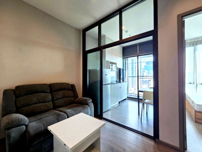 Condos for rent : Code: 26KJ1431  for rent Whizdom Avenue Ratchada - Ladprao 🔥🔥 Line ID: @kjcondo (with @)🔥🔥