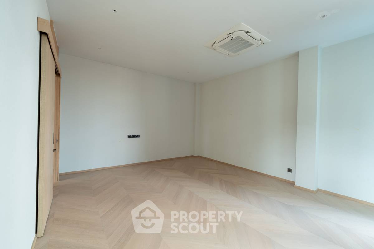 รูป บ้าน 6 ห้องนอน 1,595 ตารางเมตร SONLE RESIDENCES ใกล้ MRT วงศ์สว่าง (ID 2728526) - รูปที่ 11/24