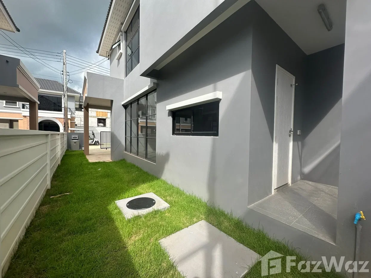 รูป บ้านเดี่ยวให้เช่า 3 ห้องนอน ในโครงการ คราวน์ เอสเตท ดัลลิช โร๊ด 5629576 - รูปที่ 23/24