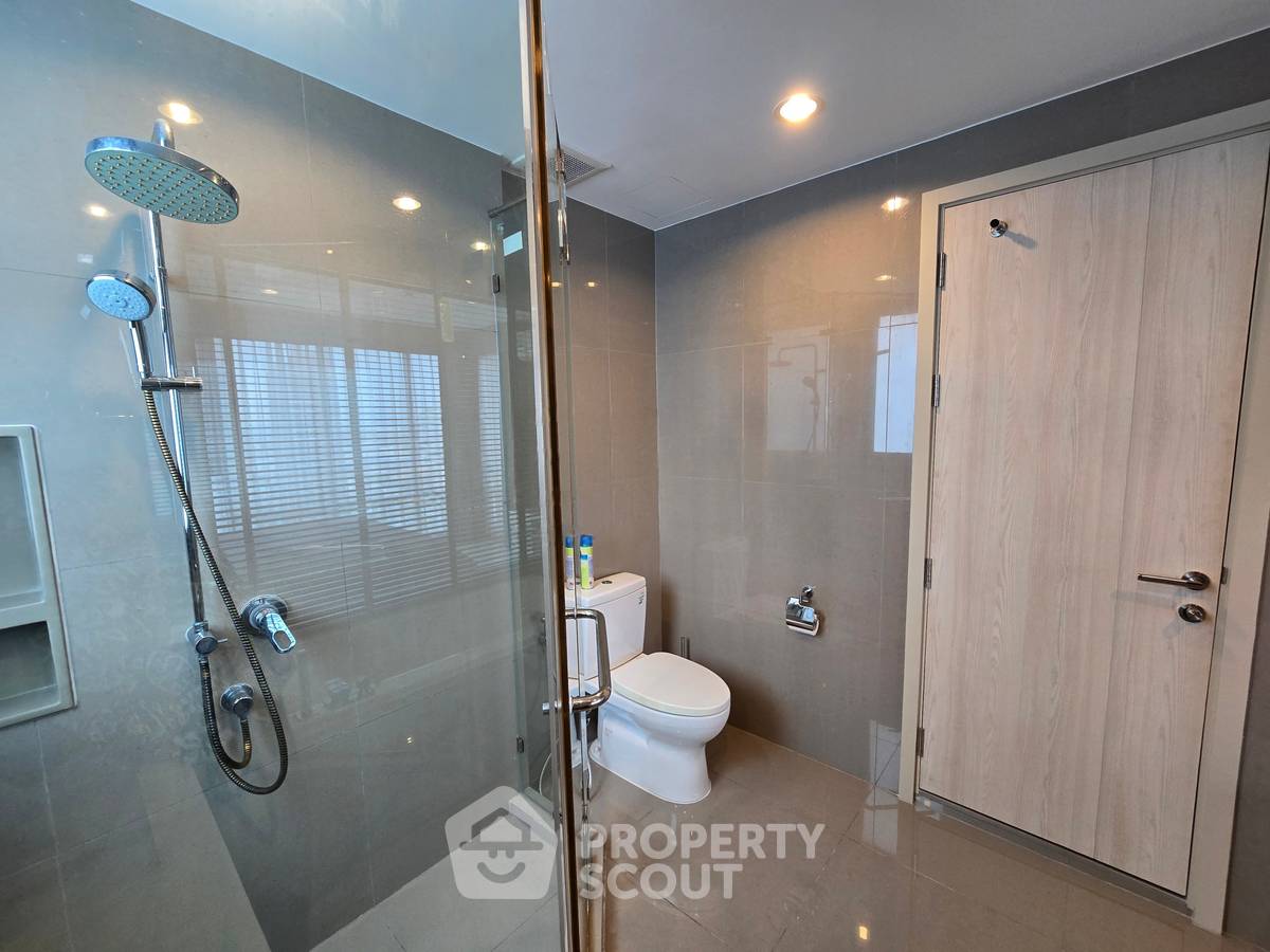 รูป คอนโด 2 ห้องนอน ชั้นสูง 78 ตร.ม. Rhythm Sukhumvit 42 ใกล้ BTS เอกมัย 200 ม. (ID 2733806) - รูปที่ 16/19