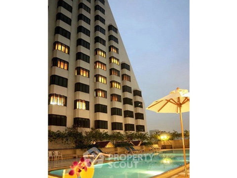 คอนโด 1 ห้องนอน ชั้น 20 Omni Tower ให้เช่า ใกล้ BTS Nana 400 ม. (ID 2738527)