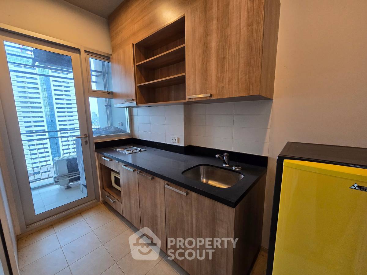 รูป ราคาดี คอนโดหนึ่งห้องนอน Hive Sathorn ใกล้ BTS กรุงธนบุรี 90 เมตร (ID 2735944) - รูปที่ 5/12